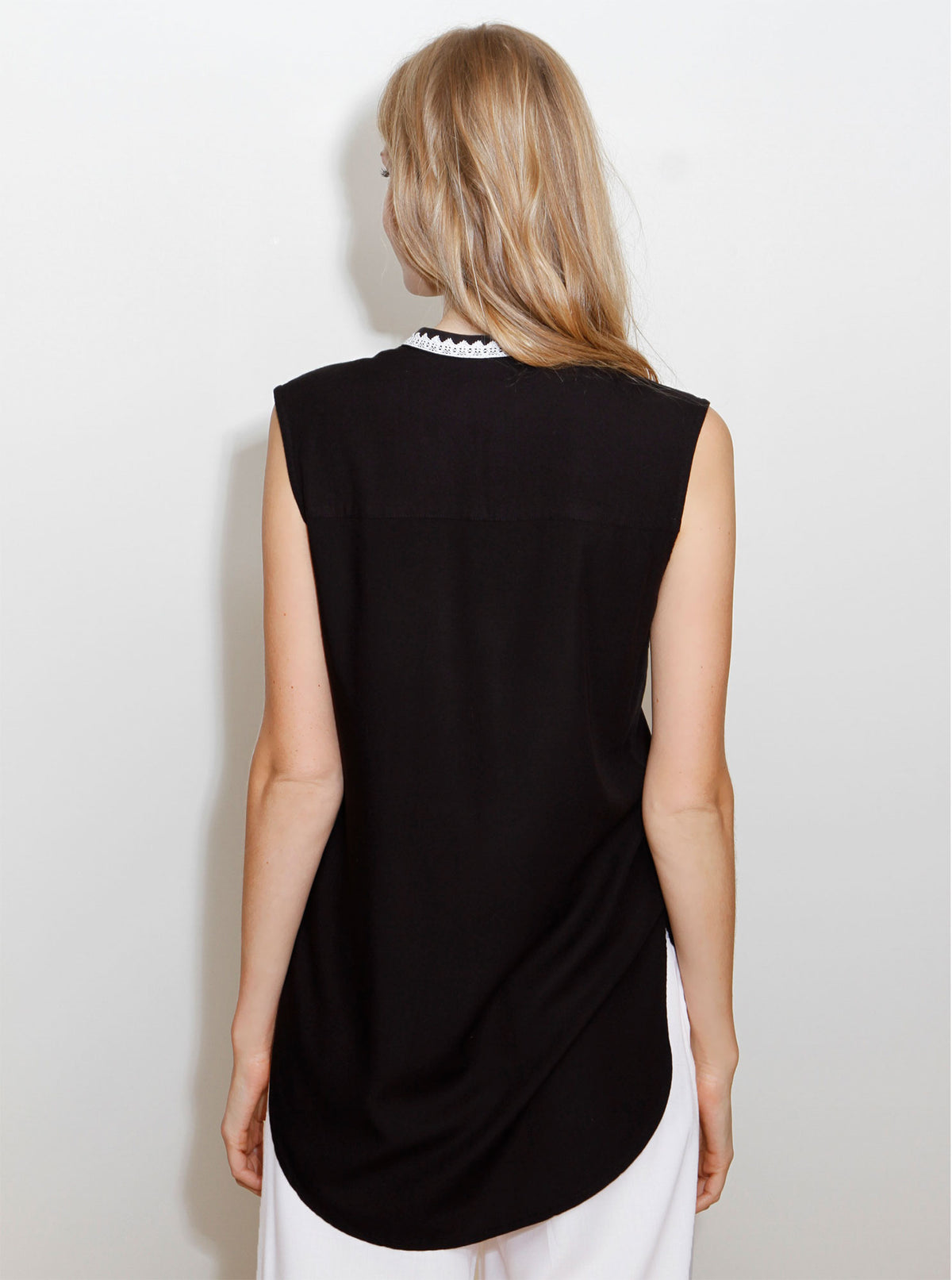 Black Bamboo Sleeveless Blouse KAER